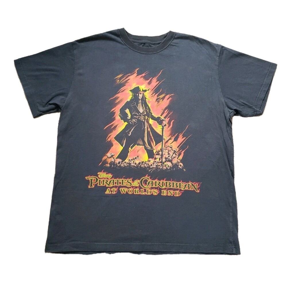 Vintage Y2K Pirates Of The Caribbean Flaming Skulls Large Mens Faded Black Shirt